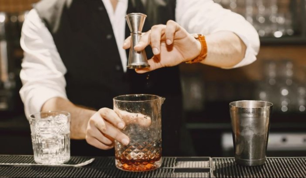 Bartender Basics: Does the Ice in Your Cocktail Really Matter?