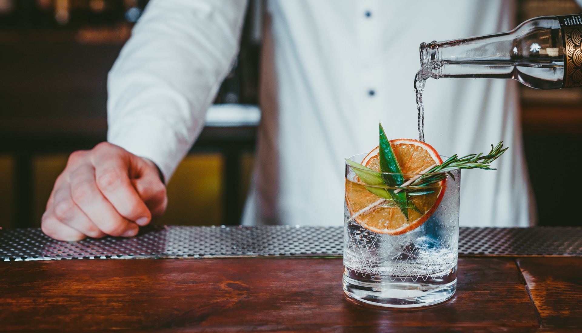 Bartending 101: Essential Techniques, Tips, and Tricks